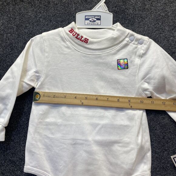 Vintage Chicago Bulls NBA Baby Toddler One Piece Bodysuit 18 Months - Picture 5 of 8